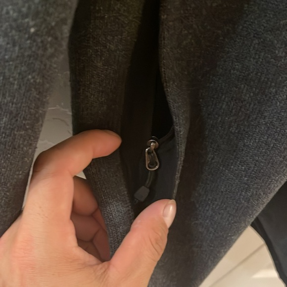 Mountain Equipment Company 3/4 Zipper Pullover Size Small In Charcoal Grey/Black - Picture 3 of 7